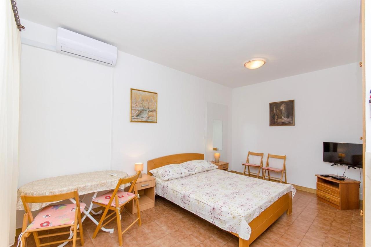 Apartments Goran Postira Zewnętrze zdjęcie